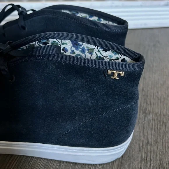 Tory Burch High Top navy Suede Sneakers size 9.5 - Picture 6 of 9